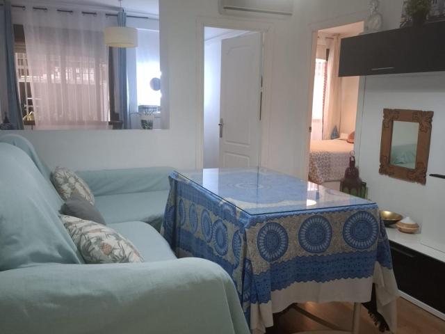 PISO EN VENTA JUNTO A LA AVENIDA DE BARCELONA!