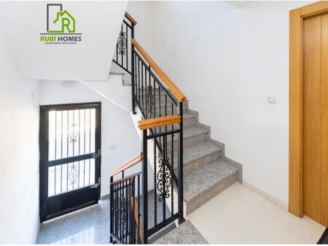 PISO EN VENTA LA ZUBIA terraza + garaje