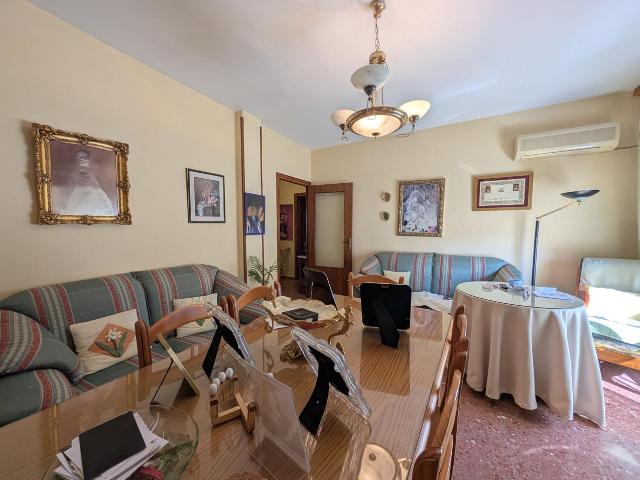 Piso en venta Linares