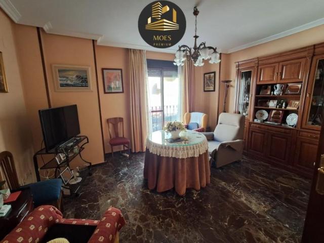 Piso en venta Linares
