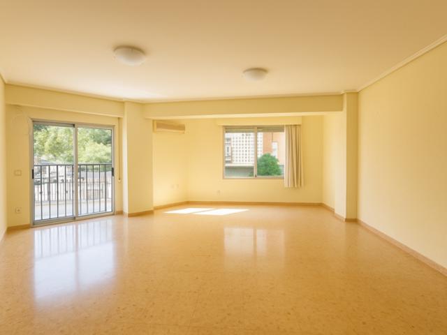 Piso en venta. PATRAIX