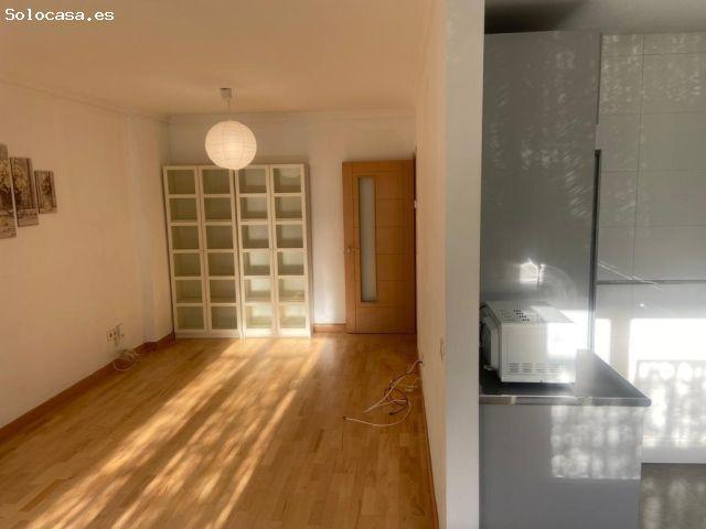 PISO EN VENTA PLAZA DE LAS VILLAS