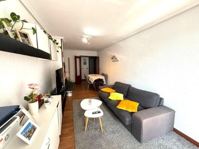 Piso en venta Solares