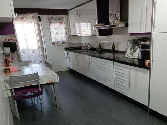 PISO EN VENTA ZONA CUBAS