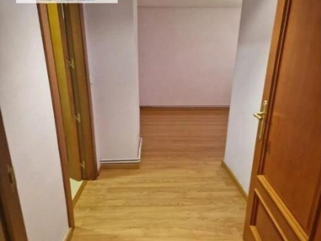 PISO EN VENTA ZONA FERIA