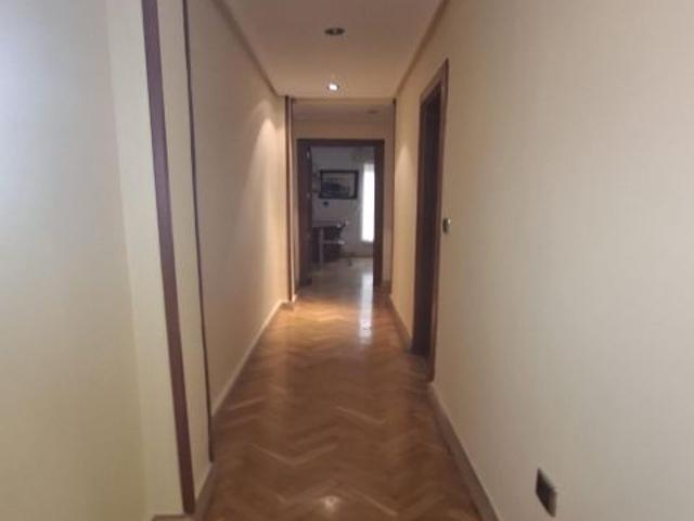 PISO EN VENTA ZONA FERIA