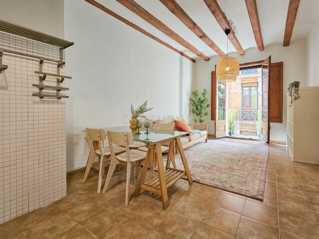 Piso en venta 2 habitaciones en calle Peu de la Creu El Raval
