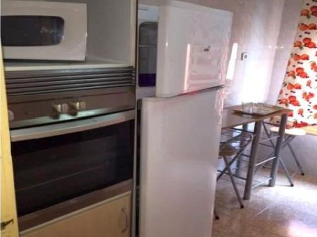 PISO EN VISTALEGRE JUNTO PLAZA CIRCULAR