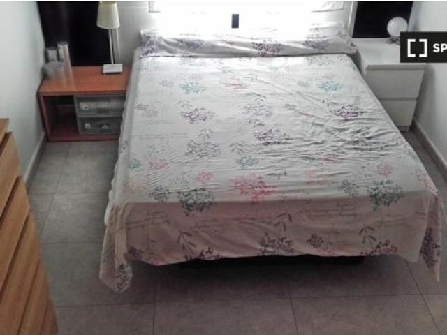 Piso entero de 2 dormitorios en madrid