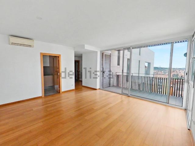 Piso, Escoles, Terrassa
