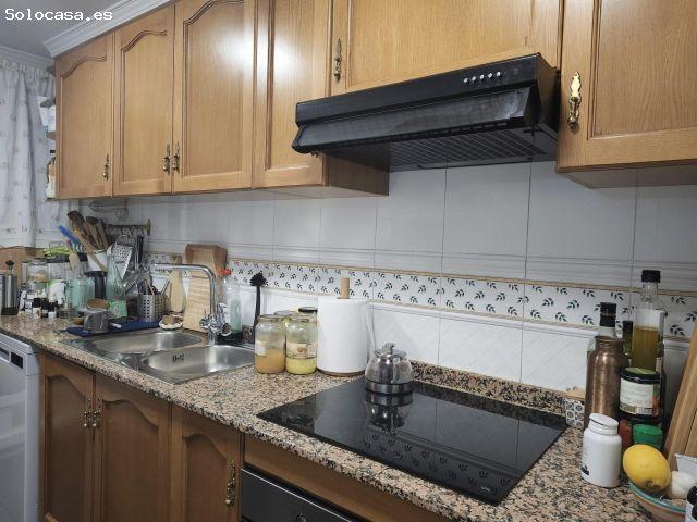 Piso Espectacular con Tres Habitaciones y Piscina en Alaquas