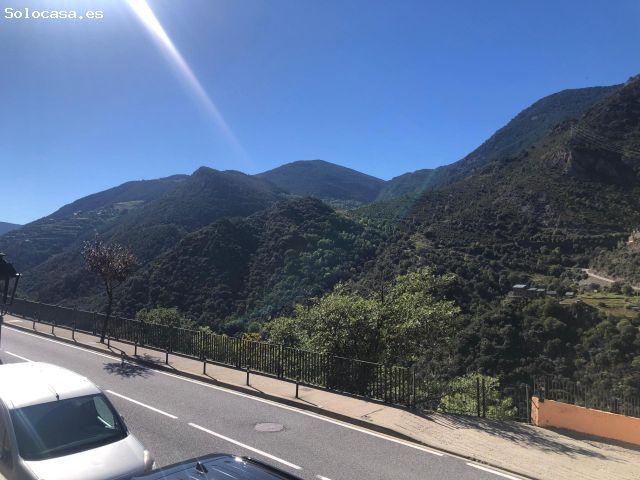 Piso esquinero con gran terraza en Sant Julià de Lòria