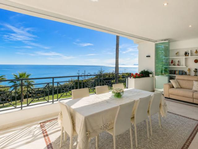 Piso, Estepona
