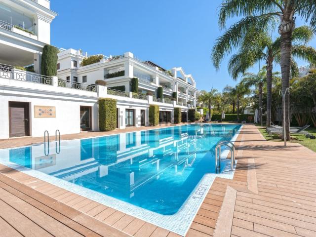 Piso, Estepona