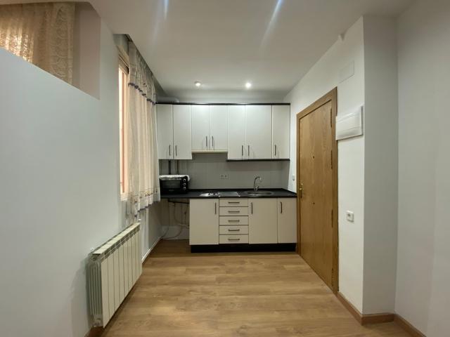 PISO ESTUDIO EN ALQUILER EN CHAMBERÍ TRAFALGAR