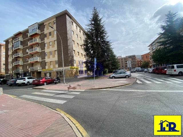 Piso estudiantes 5 habitaciones Princesa Zaida Piso en alquiler en Cuenca