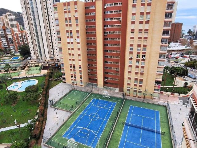 PISO FAMILIAR EN BENIDORM