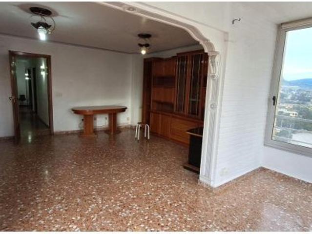 PISO FAMILIAR EN BENIDORM