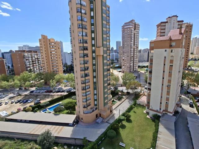 PISO FAMILIAR EN LEVANTE