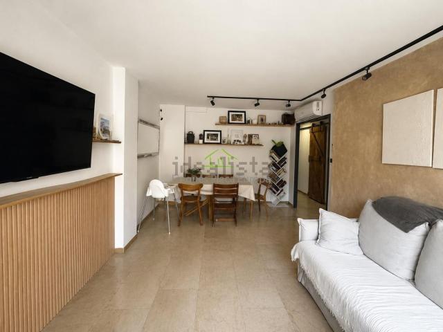 Piso, Fenals, Castell Platja d&apos Aro