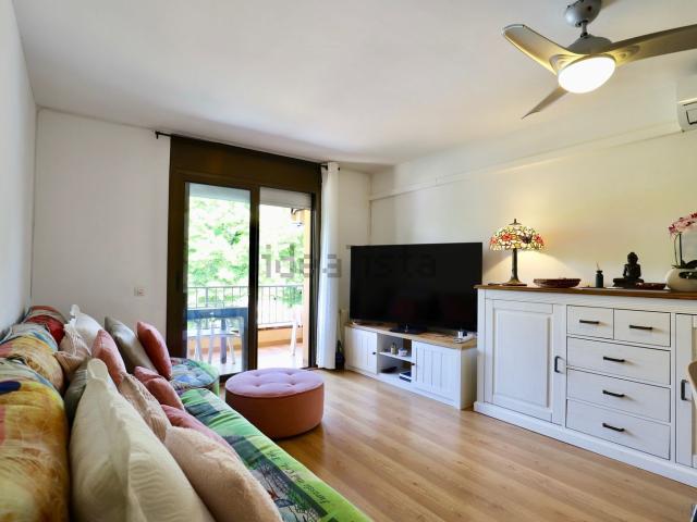 Piso, Fenals, Castell Platja d&apos Aro