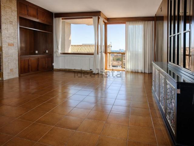 Piso, Figueres