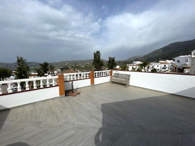 Piso, Frigiliana