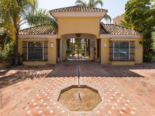 Piso, Guadalmina Alta, Marbella