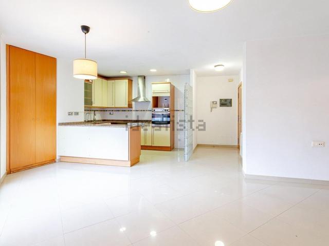 Piso, Gavà