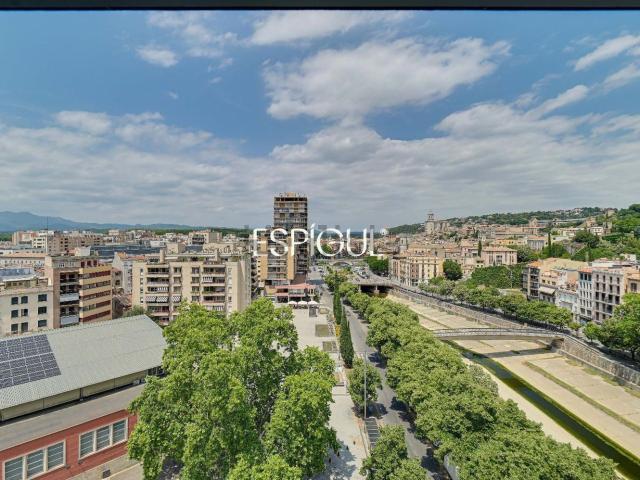Piso, Girona
