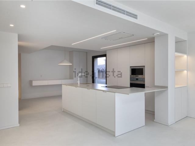 Piso, Girona