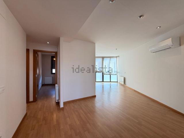 Piso, Girona