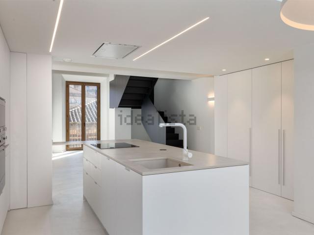 Piso, Girona