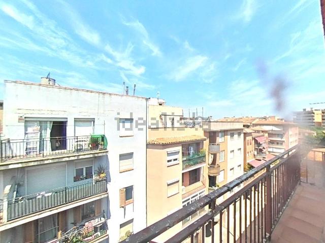 Piso, Girona