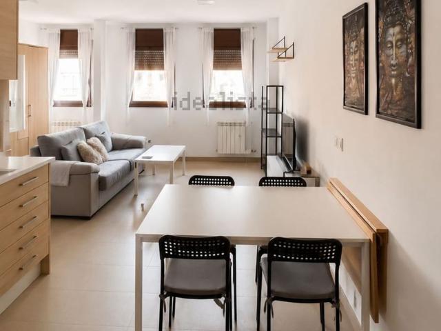 Piso, Girona