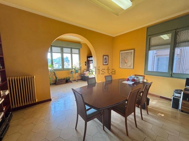 Piso, Girona