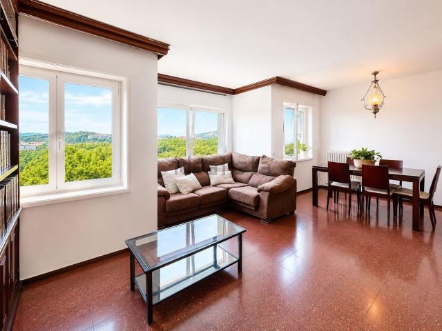 Piso, Girona