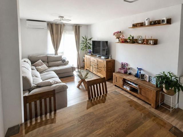 Piso, Girona