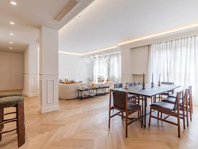 Piso Goya Reformado por Barnes 217m² Madrid