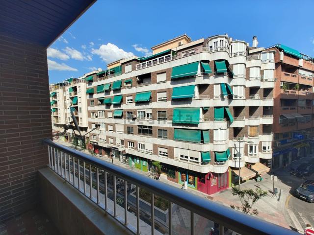 Piso, Gran Capitán, Granada