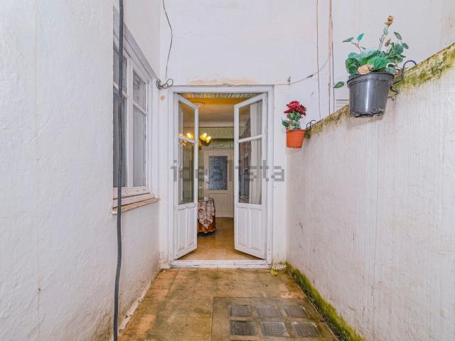Piso, Gran Capitán, Granada