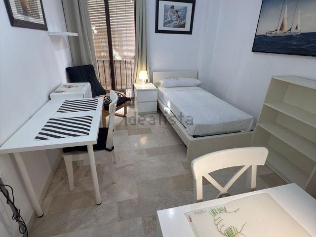 Piso, Gran Capitán, Granada
