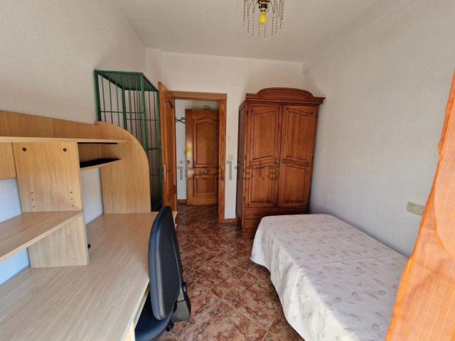 Piso, Granada