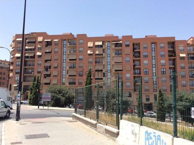 Piso, Granada