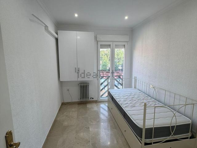 Piso, Granada