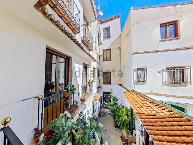 Piso, Granada