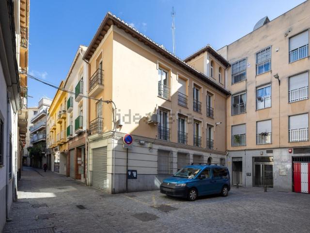 Piso, Granada
