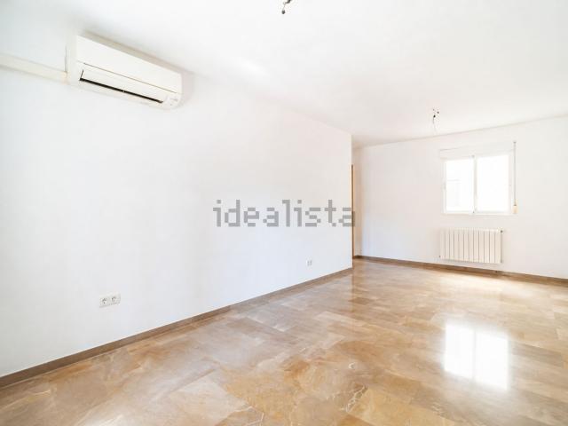 Piso, Granada