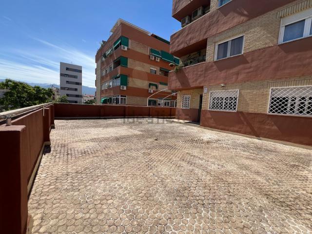 Piso, Granada