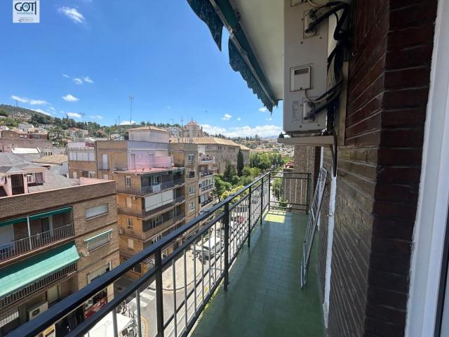 Piso, Granada